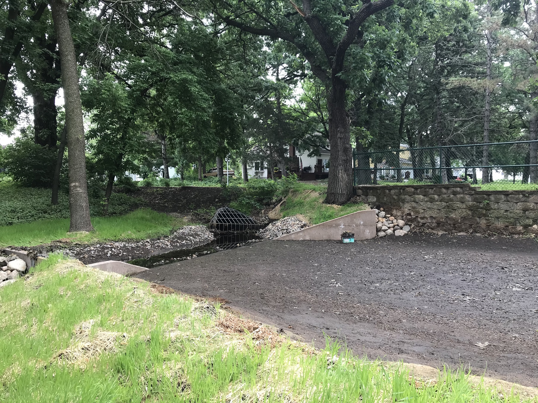 Image slide of Sand iron filter pre-cleaning